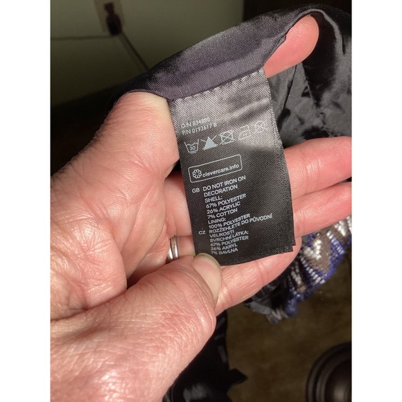 H&M Women's Multicolor Lined Aztec Geometric Embroidered Knit Mini Skirt Size 10 - Picture 7 of 7